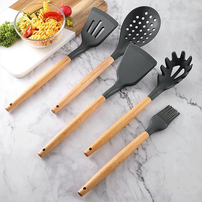 12-piece silicone kitchen utensil set, heat-resistant and non-stick