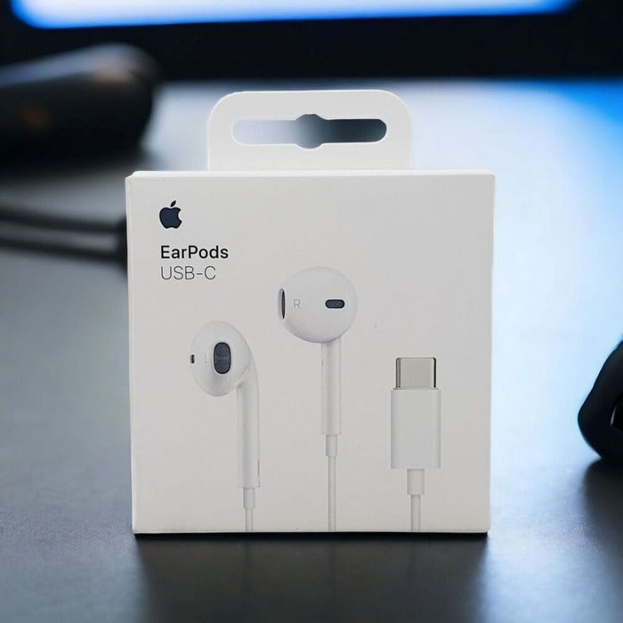 Apple EarPods USB C design delivering high quality audio, latest EarPods price in Qatar at Homesouq