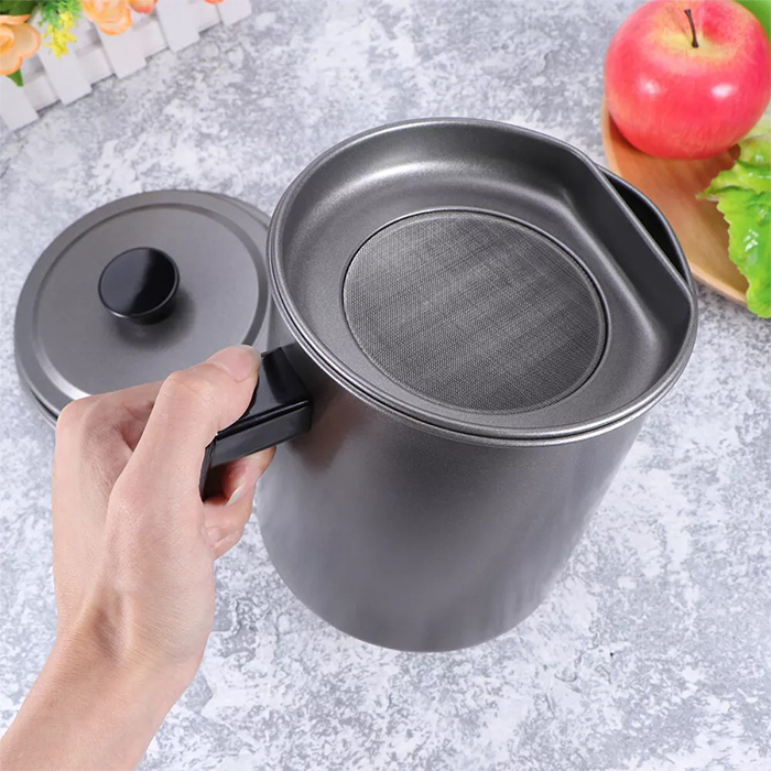 Cooking Oil Storage Can with Removable Dust-proof Lid and Coaster Tray durable