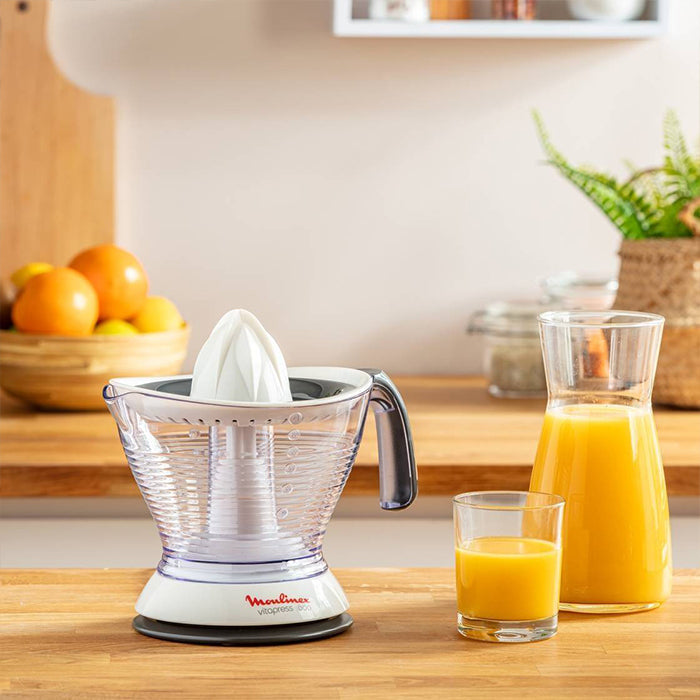 Easy-to-use citrus press with lemon squeezers for home and kitchen Homesouq Qatar