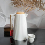 Premium 1 Liter Insulated Plastic Flask – Keep Your Drinks Hot Or Cold for Hours Lightweight